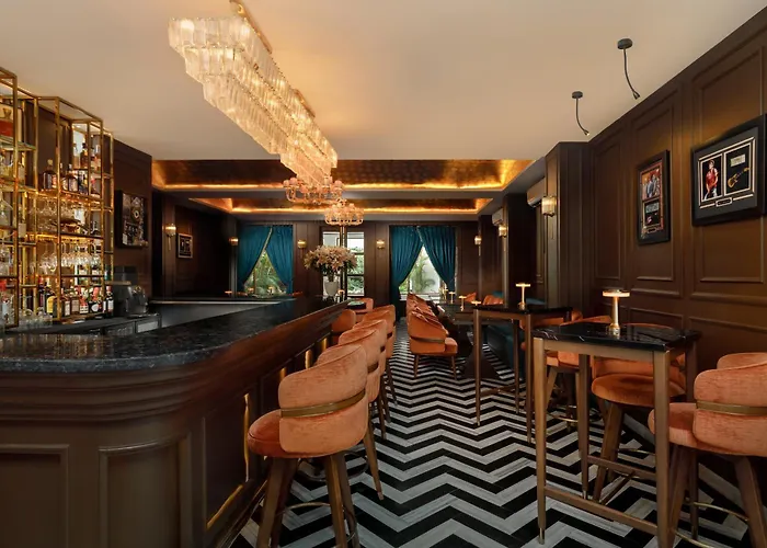 Hotel Himalaya - Your Business & Leisure Retreat 5*