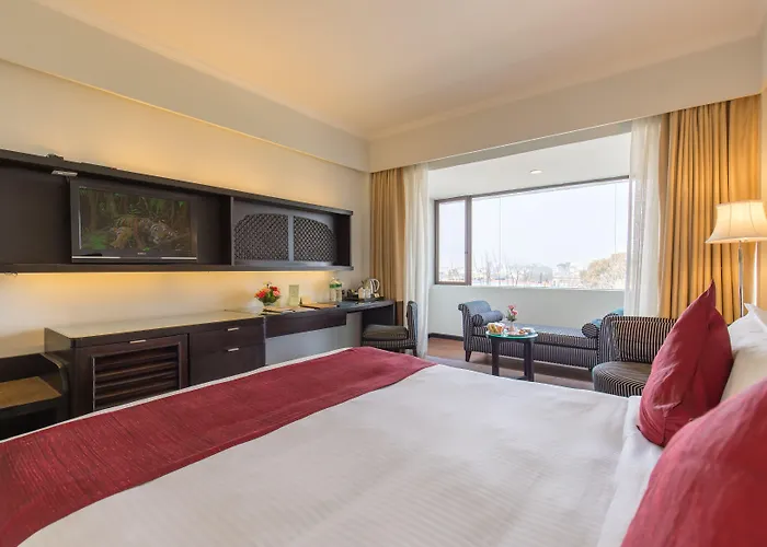 Hotel Himalaya - Your Business & Leisure Retreat