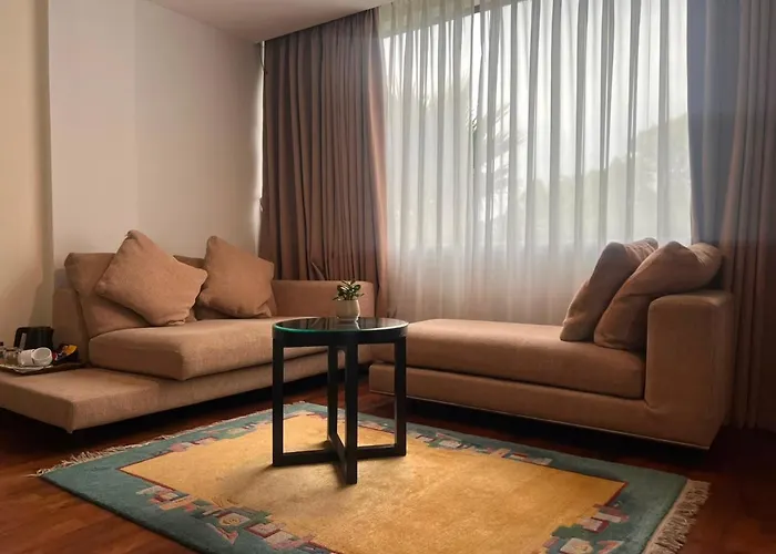 Himalaya - Your Business & Leisure Retreat